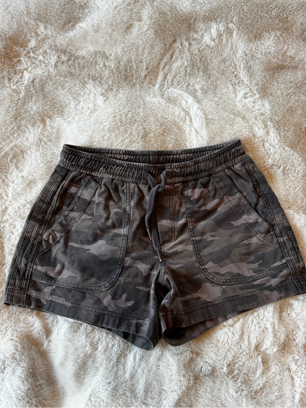Athleta Gray Camo Drawstring Athletic Shorts
